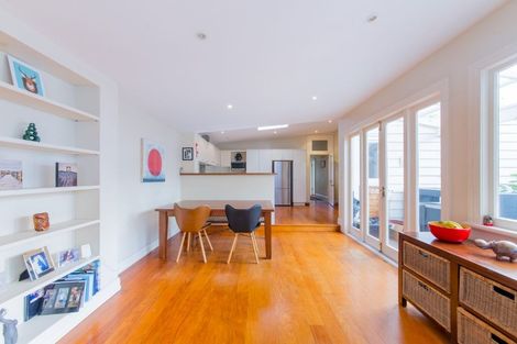 Photo of property in 24 Anne Street, Devonport, Auckland, 0624