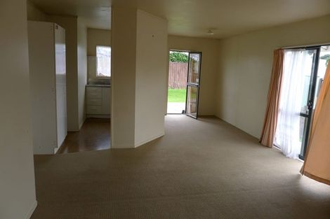 Photo of property in 37 Solveig Place, Randwick Park, Auckland, 2105