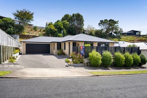 Photo of property in 3 Frederick Place, Whalers Gate, New Plymouth, 4310