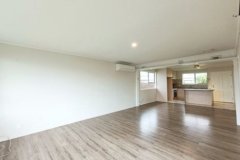 Photo of property in 27 Sandrine Avenue, Clover Park, Auckland, 2019