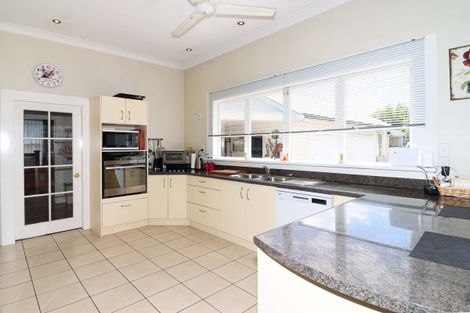 Photo of property in 8 Victoria Street, Carterton, 5713