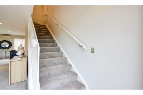 Photo of property in The Terraces, 18/9 Humber Street, Pandora, Napier, 4110