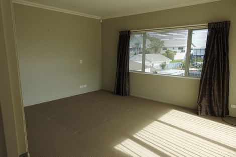 Photo of property in 6 Roore Street, Foxton Beach, Foxton, 4815