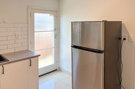 Photo of property in 8 Packe Street, Edgeware, Christchurch, 8013
