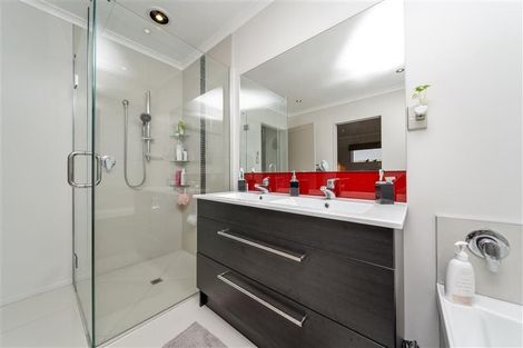 Photo of property in 46a Caledonia Street, Hawera, 4610