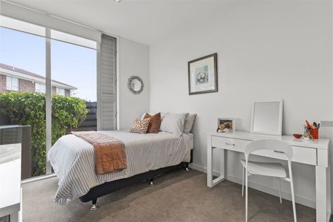 Photo of property in 151a Clovelly Road, Bucklands Beach, Auckland, 2012