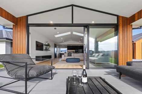 Photo of property in 83 Sunline Drive, Leamington, Cambridge, 3432