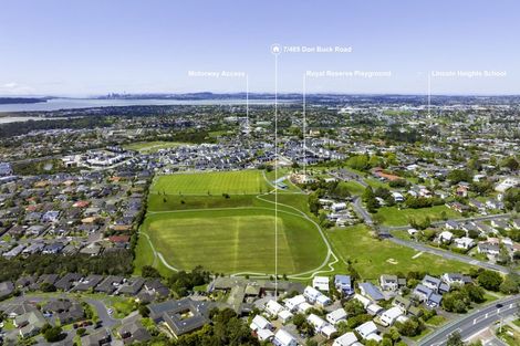 Photo of property in 7/485 Don Buck Road, Massey, Auckland, 0614