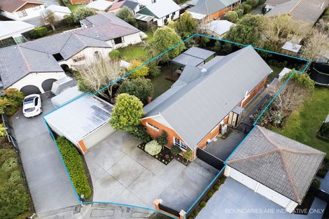 Photo of property in 7 Calbreath Place, Russley, Christchurch, 8042