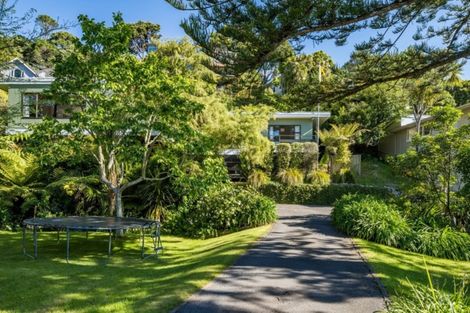 Photo of property in 6 Walter Road, Lowry Bay, Lower Hutt, 5013