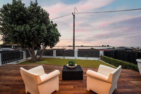 Photo of property in 212 Main Road, Moncks Bay, Christchurch, 8081