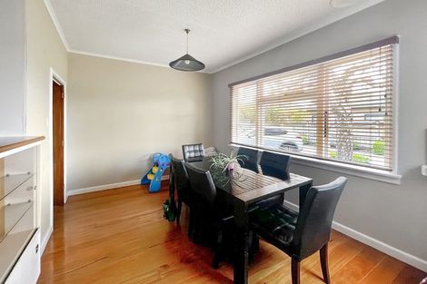 Photo of property in 24 Jensen Street, Hokowhitu, Palmerston North, 4410