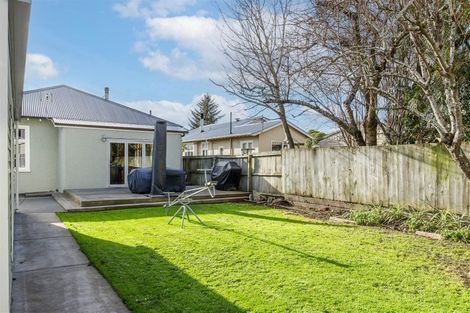 Photo of property in 112 Malcolm Avenue, Beckenham, Christchurch, 8023