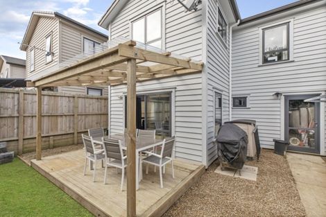 Photo of property in 10 Taiaapure Street, Weymouth, Auckland, 2103