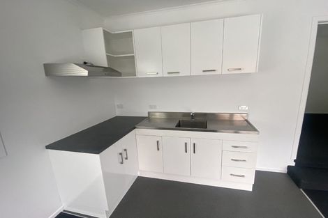 Photo of property in 65 Kiwi Esplanade, Mangere Bridge, Auckland, 2022