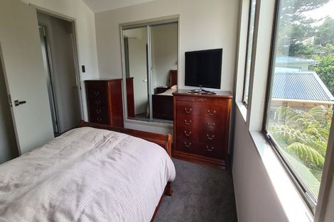 Photo of property in 3 The Terrace, Herald Island, Auckland, 0618