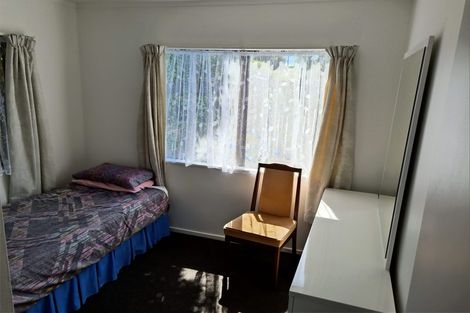 Photo of property in 2/43 Sabulite Road, Kelston, Auckland, 0602