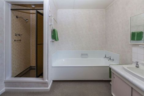 Photo of property in 60 Toorak Avenue, Avonhead, Christchurch, 8042