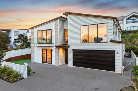 Photo of property in 12 Tawatawa Street, Long Bay, Auckland, 0630