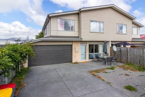 Photo of property in 39 Lyndon Street, Riccarton, Christchurch, 8041