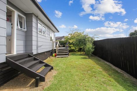 Photo of property in 25 Crispe Road, Clarks Beach, 2122