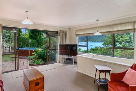 Photo of property in 50 Okareka Loop Road, Lake Okareka, Rotorua, 3076