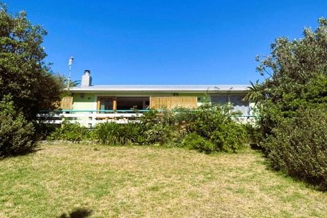 Photo of property in 42 Rua Avenue, Waitarere Beach, Levin, 5510
