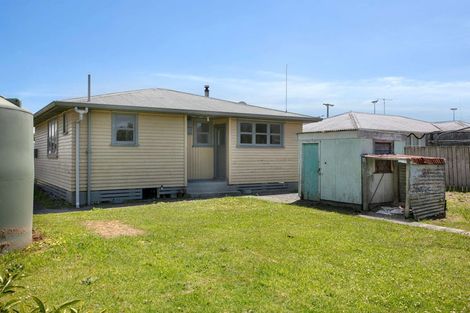 Photo of property in 10 Currie Street, Te Karaka, 4022