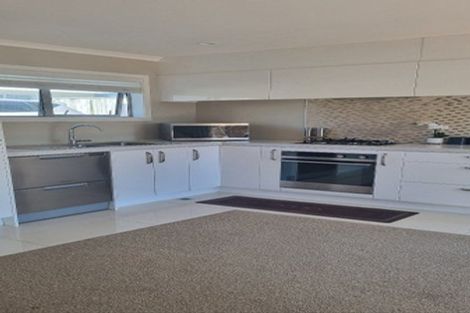 Photo of property in 4/113d Moorefield Road, Johnsonville, Wellington, 6037