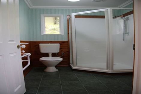 Photo of property in 22 Acacia Road, Torbay, Auckland, 0632