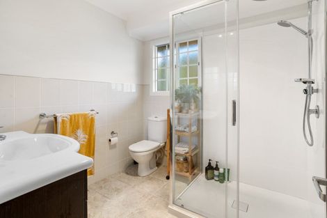 Photo of property in 5 Wells Place, Whitianga, 3510