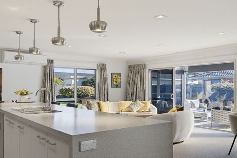 Photo of property in 24 Bucklands Crescent, Papamoa Beach, Papamoa, 3118