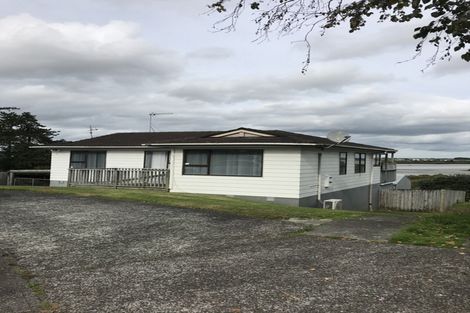 Photo of property in 17 Montego Place, Weymouth, Auckland, 2103