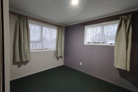 Photo of property in 20 Foyle Place, Glendene, Auckland, 0602