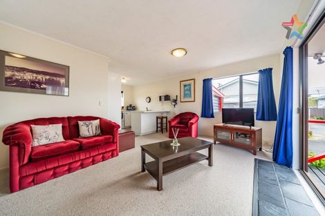 Photo of property in 2/37 Leighton Avenue, Waiwhetu, Lower Hutt, 5010