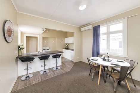 Photo of property in 990 Tremaine Avenue, Roslyn, Palmerston North, 4414