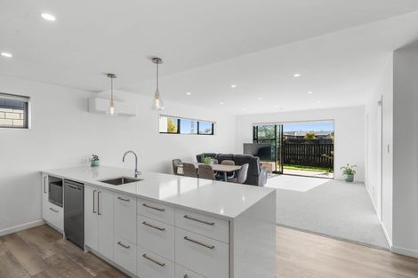 Photo of property in 6 Lussa Close, Broomfield, Christchurch, 8042