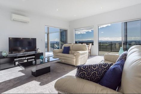 Photo of property in 22 Raptor Way, Welcome Bay, Tauranga, 3175