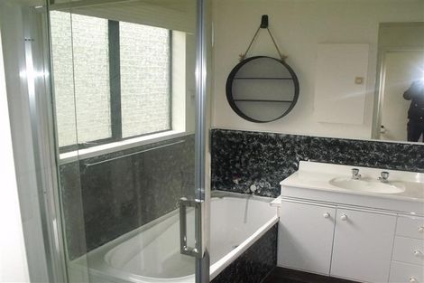 Photo of property in 1 Breadalbane Road, Havelock North, 4130