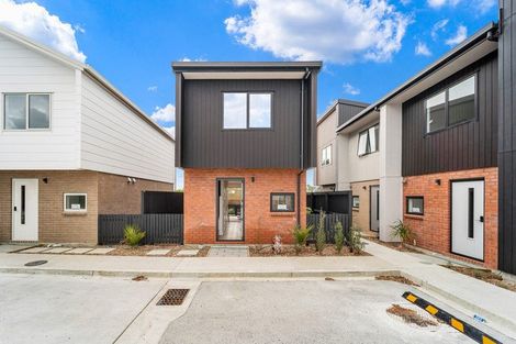 Photo of property in 1/478 West Coast Road, Glen Eden, Auckland, 0602