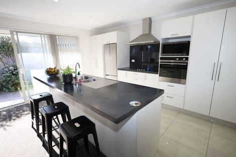 Photo of property in 16 Te Kio Crescent, Papamoa Beach, Papamoa, 3118