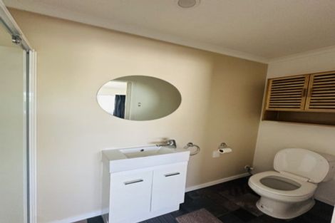 Photo of property in 50 Athena Drive, Totara Vale, Auckland, 0629