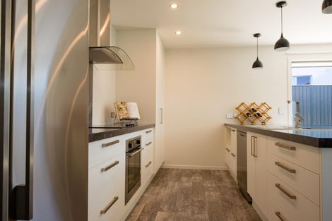 Photo of property in 51a Molyneux Avenue, Cromwell, 9310