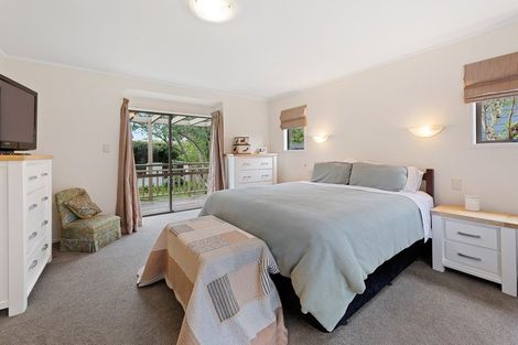 Photo of property in 12 Davita Place, Farm Cove, Auckland, 2012