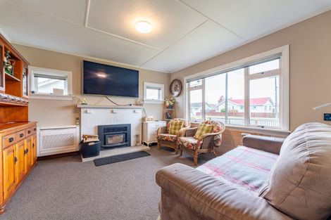 Photo of property in 9 Moorhouse Street, Waimate, 7924