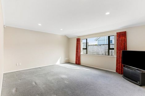 Photo of property in 12 Massey Street, Elderslea, Upper Hutt, 5018