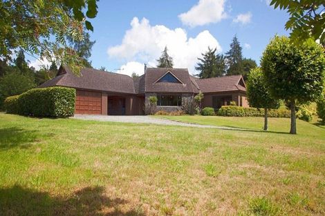 Photo of property in 200 Gillespie Place, Acacia Bay, Taupo, 3385