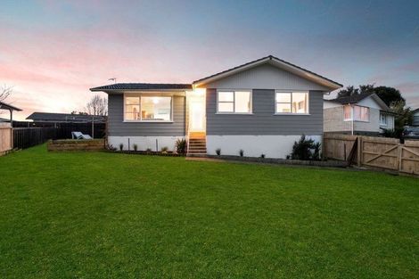 Photo of property in 10 Crampton Place, Manurewa, Auckland, 2102