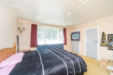 Photo of property in 100 Alexandra Street, Marton, 4710