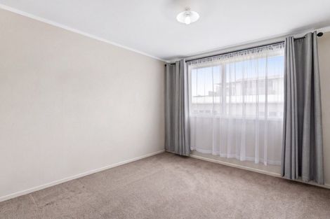 Photo of property in 11 Zita Avenue, Matakatia, Whangaparaoa, 0930